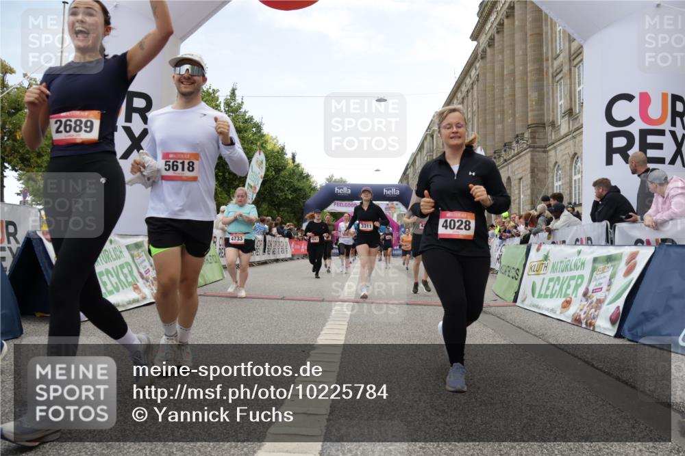 06.09.2026 - CURREX Alsterlauf Yannick Fuchs http://msf.ph/oto/10225784 06.09.2026 10:16:04 Ziel 2098, 2570, 2571, 2689, 2810, 3234, 3281, 3311, 4028, 4043, 4056, 4069, 4154, 4156, 4264, 4319, 4320, 4733, 5065, 5081, 5476, 5618, 5825, 8218 meine-sportfotos.de