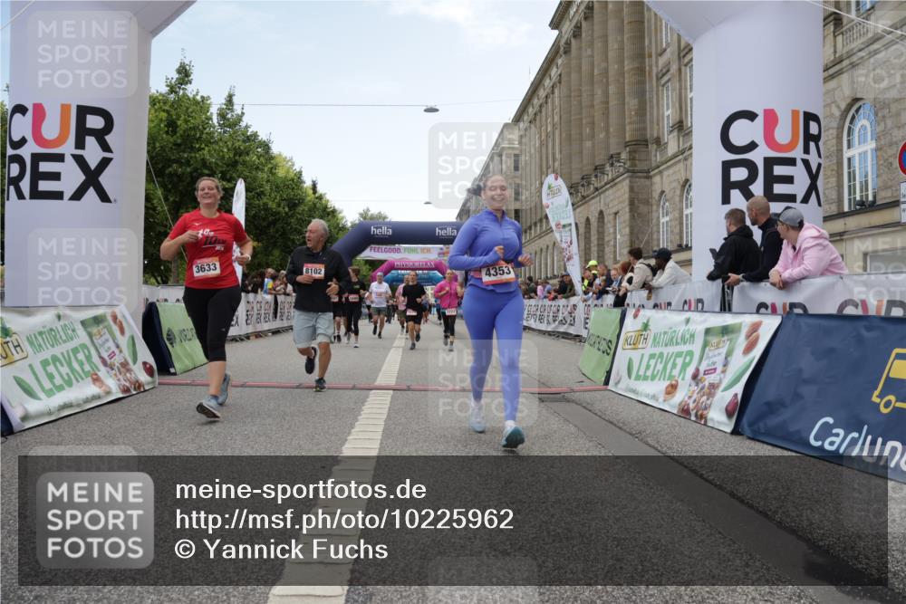 06.09.2026 - CURREX Alsterlauf Yannick Fuchs http://msf.ph/oto/10225962 06.09.2026 10:16:49 Ziel 2222, 2328, 2454, 2578, 2859, 3024, 3167, 3169, 3290, 3330, 3633, 3645, 4123, 4220, 4353, 4439, 4440, 4613, 4750, 4756, 5307, 5308, 5859, 6087, 8102 meine-sportfotos.de