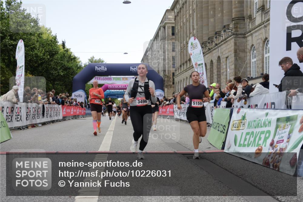 06.09.2026 - CURREX Alsterlauf Yannick Fuchs http://msf.ph/oto/10226031 06.09.2026 10:17:07 Ziel 1092, 2048, 2129, 3002, 3199, 3459, 3496, 3973, 4523, 4557, 5082, 5223, 6025, 8083, 8295 meine-sportfotos.de
