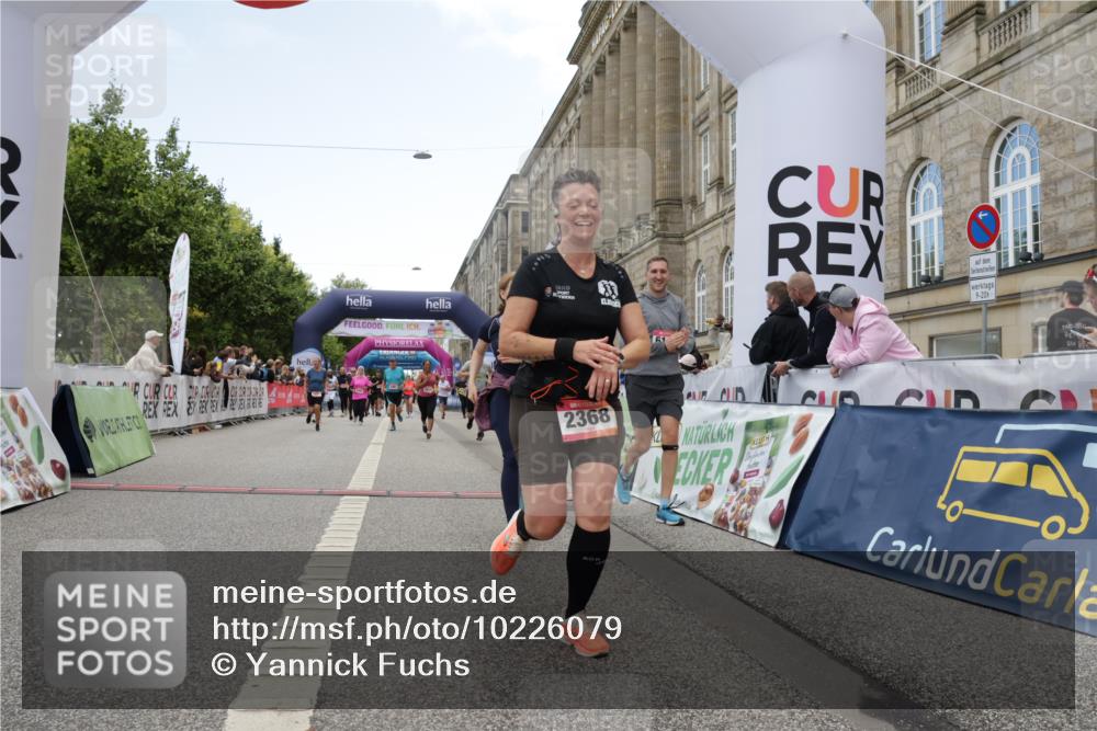 06.09.2026 - CURREX Alsterlauf Yannick Fuchs http://msf.ph/oto/10226079 06.09.2026 10:17:22 Ziel 2368, 2546, 2547, 2922, 5615, 5820, 5872, 5876, 6081, 6143 meine-sportfotos.de