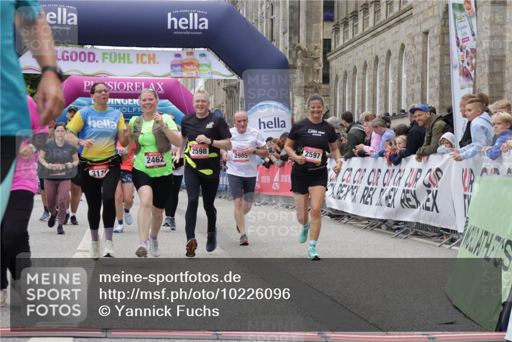06.09.2026 - CURREX Alsterlauf Yannick Fuchs http://msf.ph/oto/10226096 06.09.2026 10:17:27 Ziel 2368, 2462, 2546, 2547, 2597, 2598, 2922, 2985, 3117, 3444, 5118, 5635, 5820, 6068, 6081, 6143 meine-sportfotos.de