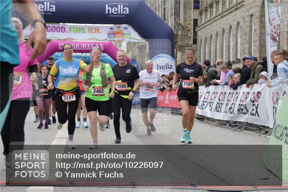 06.09.2026 - CURREX Alsterlauf Yannick Fuchs http://msf.ph/oto/10226097 06.09.2026 10:17:28 Ziel 2368, 2462, 2546, 2547, 2597, 2598, 2922, 2985, 3117, 3444, 3709, 5118, 5560, 5635, 5820, 5849, 6068, 6081, 6143, 6342, 6363 meine-sportfotos.de