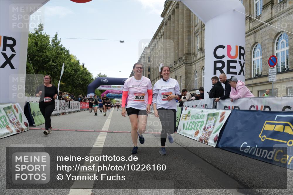 06.09.2026 - CURREX Alsterlauf Yannick Fuchs http://msf.ph/oto/10226160 06.09.2026 10:17:43 Ziel 2070, 3797, 3823, 4757, 4759, 5491 meine-sportfotos.de