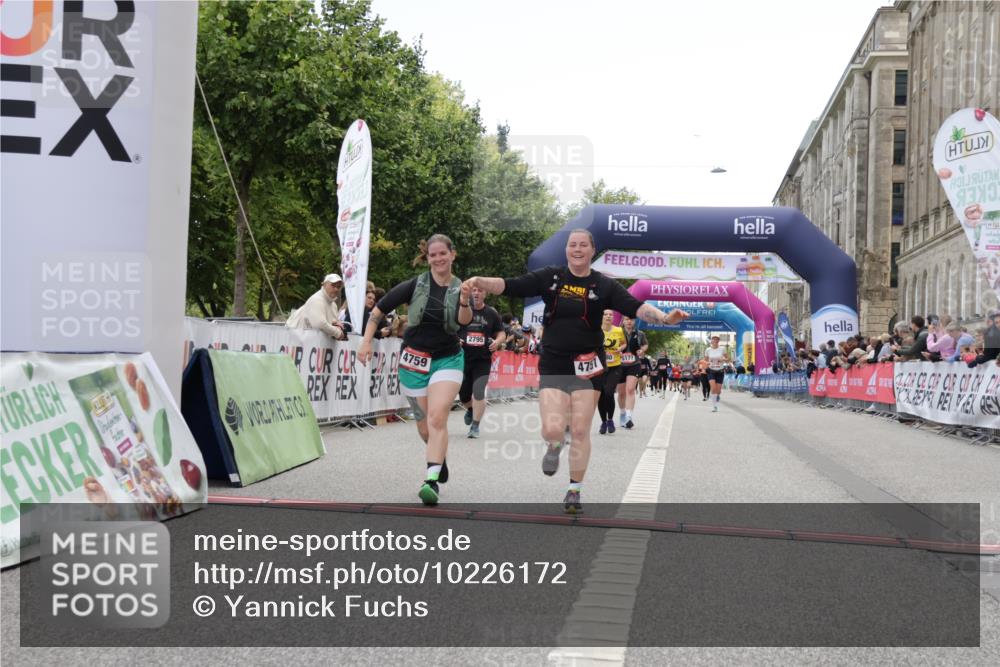 06.09.2026 - CURREX Alsterlauf Yannick Fuchs http://msf.ph/oto/10226172 06.09.2026 10:17:46 Ziel 2070, 2795, 3680, 3797, 3823, 3948, 4757, 4759, 5177, 5491 meine-sportfotos.de