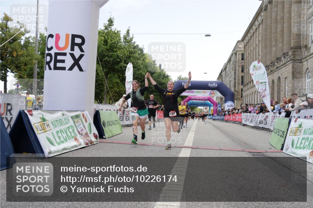 06.09.2026 - CURREX Alsterlauf Yannick Fuchs http://msf.ph/oto/10226174 06.09.2026 10:17:46 Ziel 2070, 2795, 3680, 3797, 3823, 3948, 4757, 4759, 5177, 5491 meine-sportfotos.de