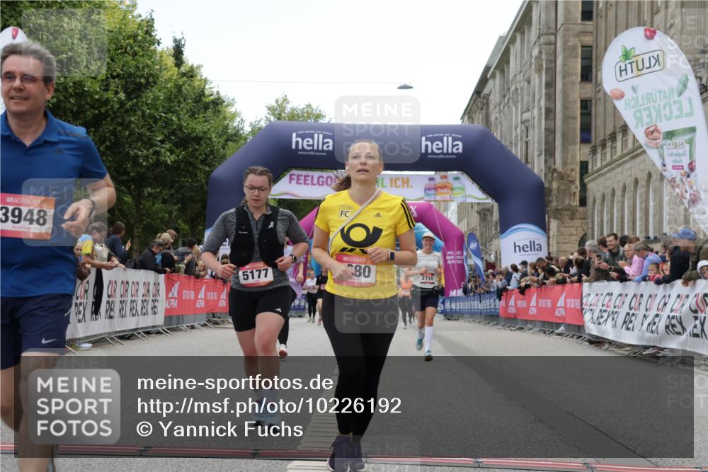 06.09.2026 - CURREX Alsterlauf Yannick Fuchs http://msf.ph/oto/10226192 06.09.2026 10:17:50 Ziel 2645, 2710, 2795, 3680, 3948, 4757, 4759, 5177 meine-sportfotos.de