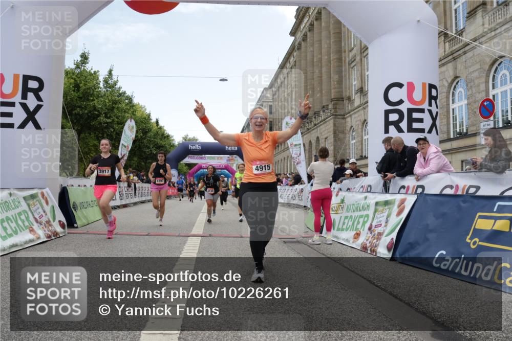 06.09.2026 - CURREX Alsterlauf Yannick Fuchs http://msf.ph/oto/10226261 06.09.2026 10:18:06 Ziel 1297, 2920, 2928, 3018, 3917, 4134, 4232, 4906, 4915, 4977 meine-sportfotos.de