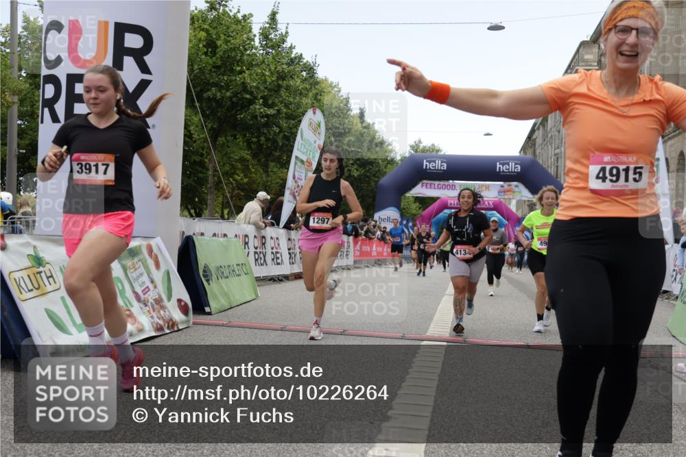 06.09.2026 - CURREX Alsterlauf Yannick Fuchs http://msf.ph/oto/10226264 06.09.2026 10:18:06 Ziel 1297, 2920, 2928, 3018, 3917, 4134, 4232, 4906, 4915, 4977 meine-sportfotos.de