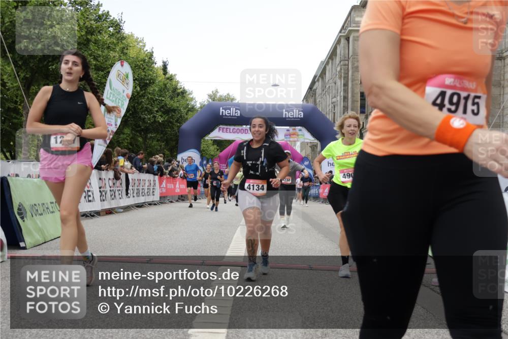 06.09.2026 - CURREX Alsterlauf Yannick Fuchs http://msf.ph/oto/10226268 06.09.2026 10:18:07 Ziel 1297, 2026, 2920, 2928, 3018, 3917, 4134, 4232, 4906, 4915 meine-sportfotos.de
