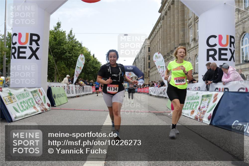 06.09.2026 - CURREX Alsterlauf Yannick Fuchs http://msf.ph/oto/10226273 06.09.2026 10:18:08 Ziel 1297, 2026, 2208, 2209, 2920, 2928, 3018, 3917, 4134, 4232, 4906, 4915 meine-sportfotos.de