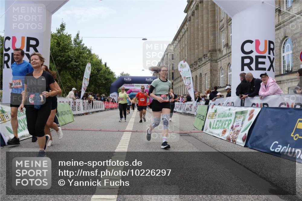 06.09.2026 - CURREX Alsterlauf Yannick Fuchs http://msf.ph/oto/10226297 06.09.2026 10:18:13 Ziel 1297, 2026, 2208, 2209, 2262, 3083, 3917, 4134, 4232, 4479, 4906, 5050, 6339, 8290 meine-sportfotos.de