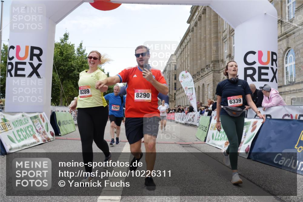 06.09.2026 - CURREX Alsterlauf Yannick Fuchs http://msf.ph/oto/10226311 06.09.2026 10:18:16 Ziel 2026, 2208, 2209, 2262, 3083, 3682, 3683, 4232, 4391, 4479, 4632, 4644, 5050, 6339, 8290 meine-sportfotos.de