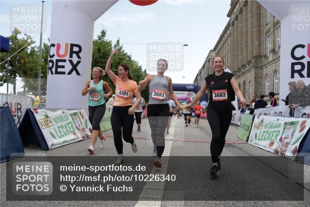 06.09.2026 - CURREX Alsterlauf Yannick Fuchs http://msf.ph/oto/10226340 06.09.2026 10:18:22 Ziel 2262, 2381, 3083, 3682, 3683, 4107, 4186, 4391, 4479, 4632, 4644, 5050, 5572, 6321, 6322, 6339, 8290 meine-sportfotos.de