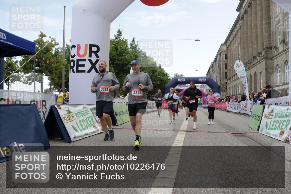 06.09.2026 - CURREX Alsterlauf Yannick Fuchs http://msf.ph/oto/10226476 06.09.2026 10:18:55 Ziel 2157, 2872, 3253, 3272, 3324, 3325, 4044, 4500, 4560, 4857, 6335 meine-sportfotos.de