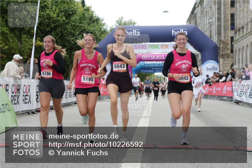 06.09.2026 - CURREX Alsterlauf Yannick Fuchs http://msf.ph/oto/10226592 06.09.2026 10:19:36 Ziel 2292, 2293, 3145, 4480, 5042, 5043, 5195, 5196, 5376, 5648 meine-sportfotos.de