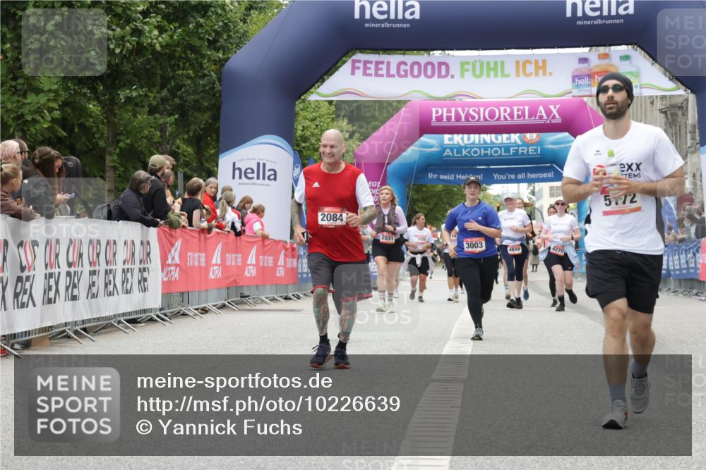06.09.2026 - CURREX Alsterlauf Yannick Fuchs http://msf.ph/oto/10226639 06.09.2026 10:19:52 Ziel 2084, 3003, 3359, 3417, 3621, 3642, 3684, 5172, 5281 meine-sportfotos.de