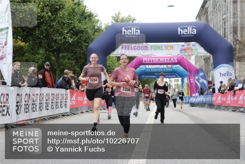 06.09.2026 - CURREX Alsterlauf Yannick Fuchs http://msf.ph/oto/10226707 06.09.2026 10:20:12 Ziel 2043, 3204, 3308, 3769, 3926, 4724, 5028, 5350, 5580, 5581 meine-sportfotos.de