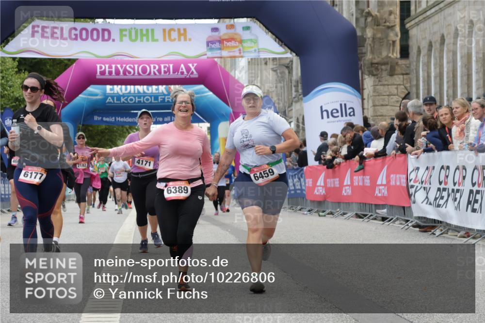 06.09.2026 - CURREX Alsterlauf Yannick Fuchs http://msf.ph/oto/10226806 06.09.2026 10:20:41 Ziel 4171, 4635, 5336, 5337, 6177, 6389, 6459 meine-sportfotos.de