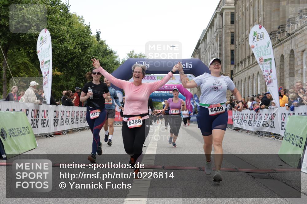 06.09.2026 - CURREX Alsterlauf Yannick Fuchs http://msf.ph/oto/10226814 06.09.2026 10:20:44 Ziel 4171, 5336, 5337, 6177, 6389, 6459 meine-sportfotos.de
