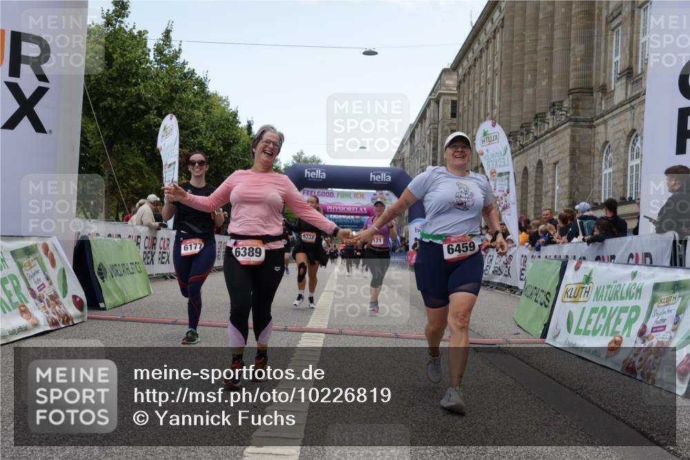 06.09.2026 - CURREX Alsterlauf Yannick Fuchs http://msf.ph/oto/10226819 06.09.2026 10:20:44 Ziel 4171, 5336, 5337, 6177, 6389, 6459 meine-sportfotos.de