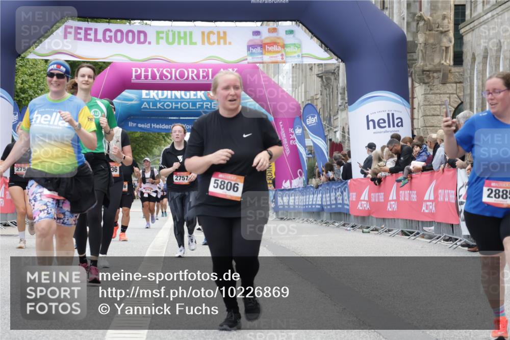 06.09.2026 - CURREX Alsterlauf Yannick Fuchs http://msf.ph/oto/10226869 06.09.2026 10:20:58 Ziel 2146, 2182, 2885, 4410, 4411, 4666, 5136, 5180, 5806, 6403, 6404 meine-sportfotos.de