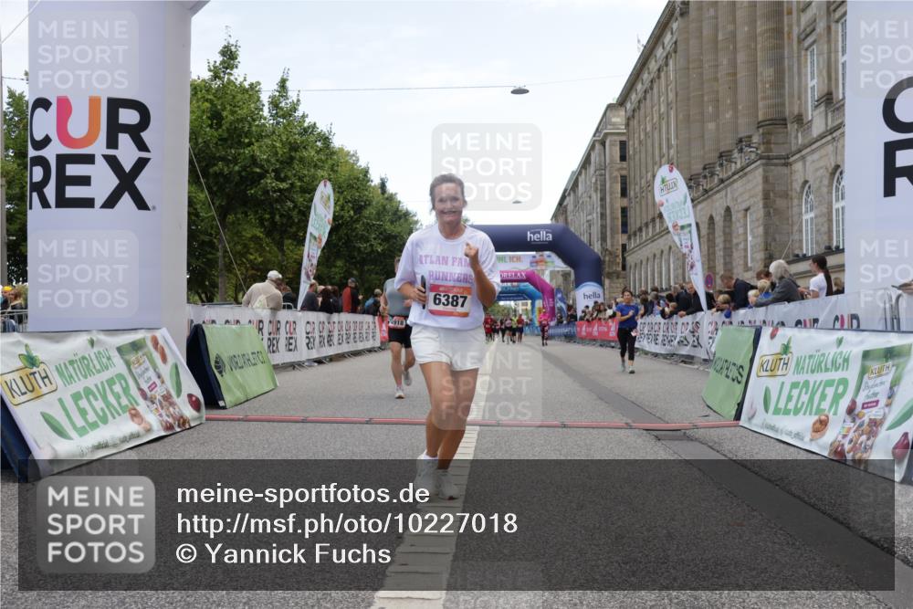 06.09.2026 - CURREX Alsterlauf Yannick Fuchs http://msf.ph/oto/10227018 06.09.2026 10:23:14 Ziel 2945, 2987, 4093, 4094, 4918, 5980, 6387 meine-sportfotos.de