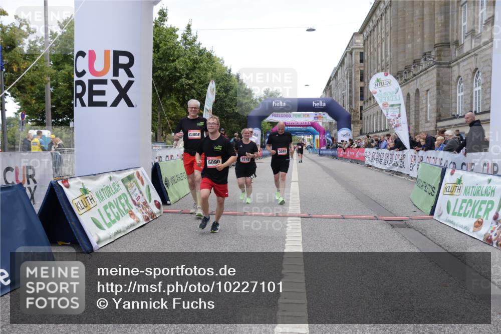 06.09.2026 - CURREX Alsterlauf Yannick Fuchs http://msf.ph/oto/10227101 06.09.2026 10:23:43 Ziel 2939, 3424, 3578, 3582, 4303, 4450, 4659, 6090, 8144 meine-sportfotos.de
