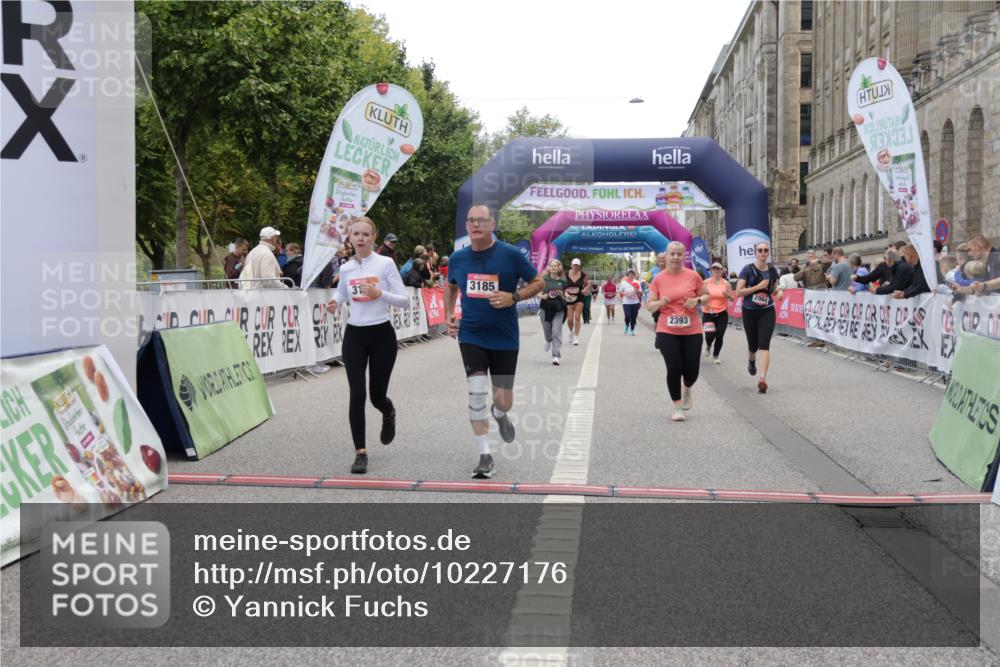 06.09.2026 - CURREX Alsterlauf Yannick Fuchs http://msf.ph/oto/10227176 06.09.2026 10:24:13 Ziel 2393, 2726, 2924, 3183, 3185, 3965, 4271, 4513, 4514, 5035, 5732 meine-sportfotos.de