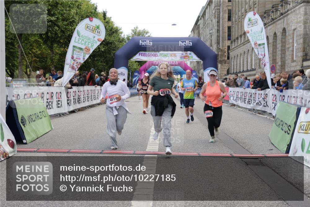 06.09.2026 - CURREX Alsterlauf Yannick Fuchs http://msf.ph/oto/10227185 06.09.2026 10:24:16 Ziel 2393, 2726, 2924, 3183, 3185, 3965, 4271, 4513, 4514, 5035, 5732, 6422 meine-sportfotos.de