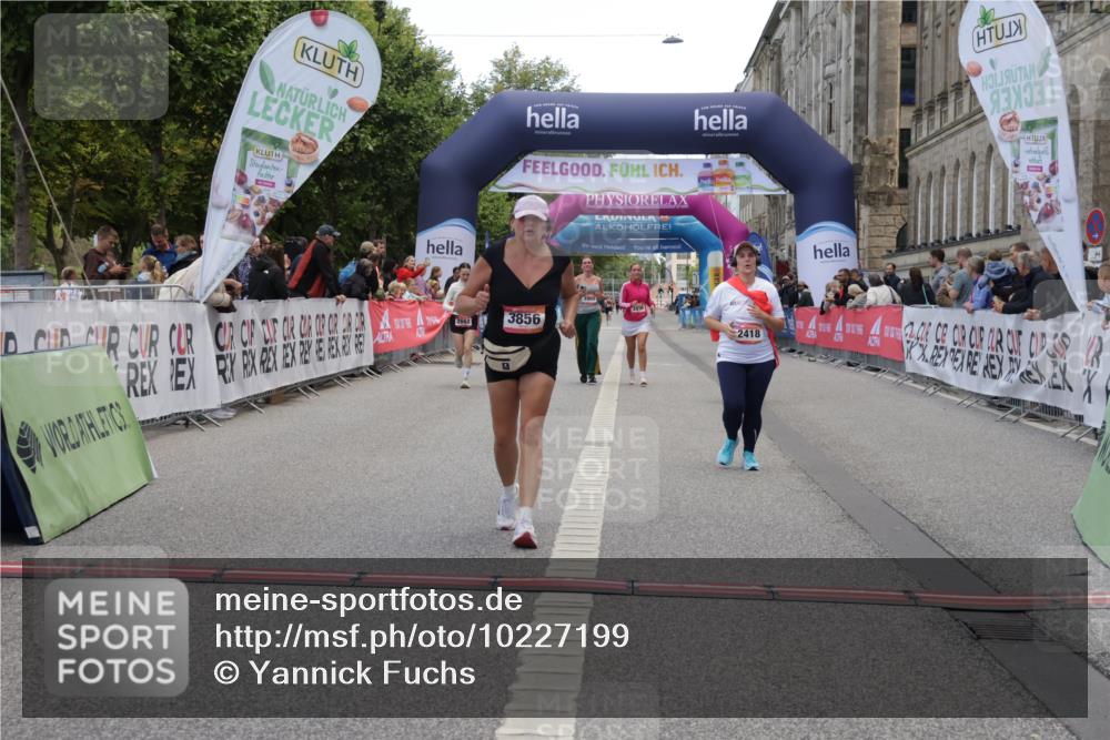 06.09.2026 - CURREX Alsterlauf Yannick Fuchs http://msf.ph/oto/10227199 06.09.2026 10:24:21 Ziel 2393, 2662, 3856, 3965, 4513, 4514, 5732, 6422 meine-sportfotos.de
