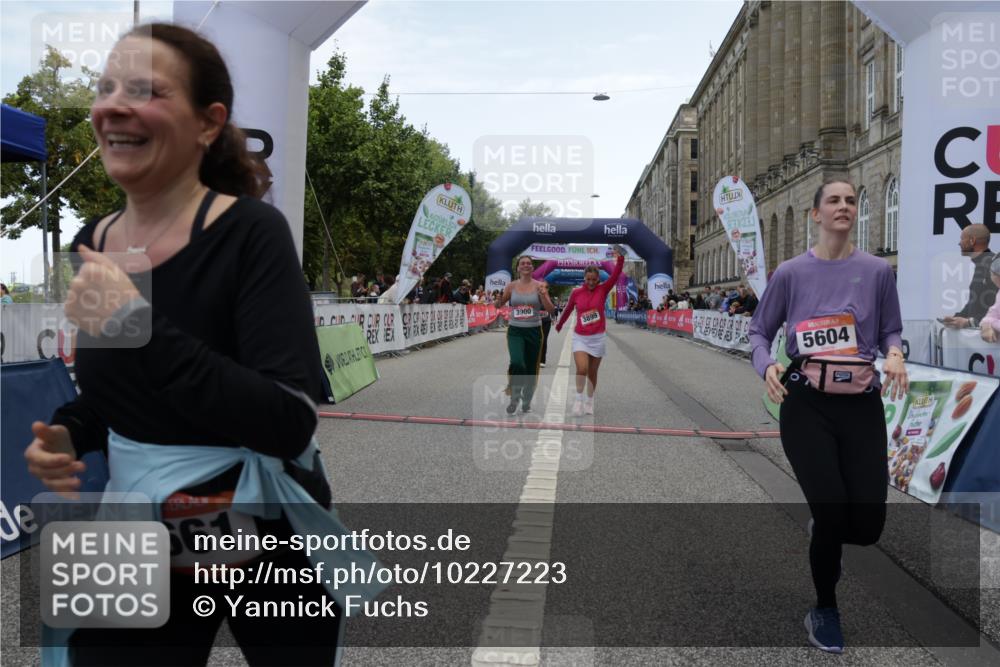 06.09.2026 - CURREX Alsterlauf Yannick Fuchs http://msf.ph/oto/10227223 06.09.2026 10:24:28 Ziel 2662, 3856, 3899, 3900, 5604, 5842 meine-sportfotos.de