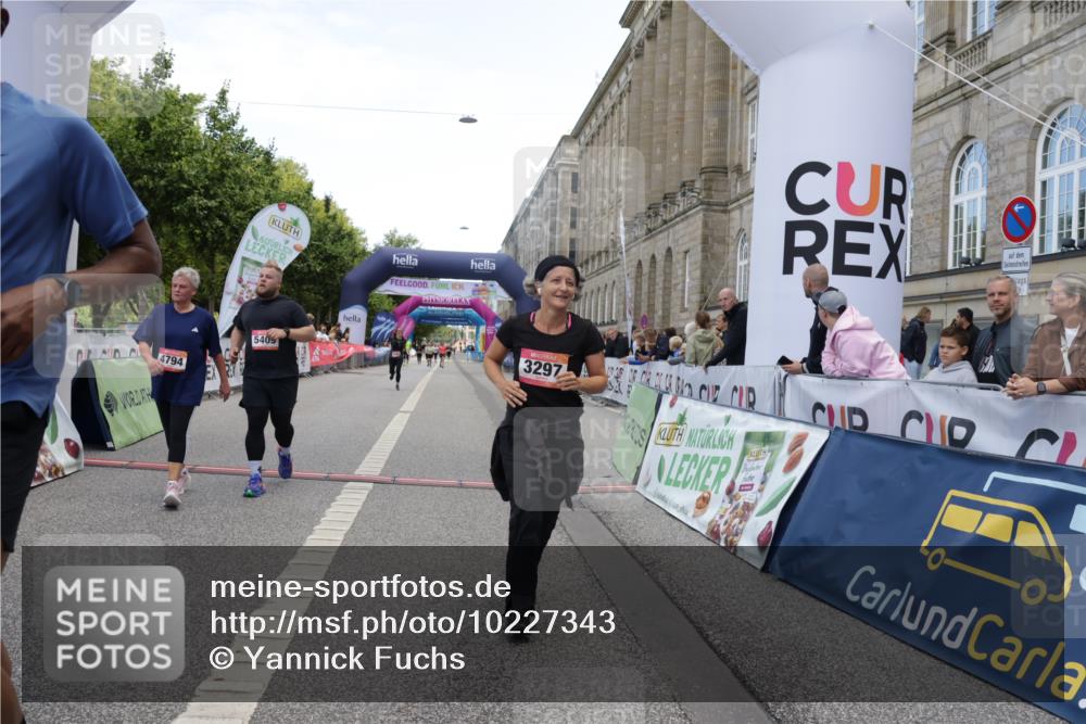 06.09.2026 - CURREX Alsterlauf Yannick Fuchs http://msf.ph/oto/10227343 06.09.2026 10:25:53 Ziel 2635, 2636, 3297, 4258, 4794, 5083, 5409, 6202, 6252, 6325 meine-sportfotos.de