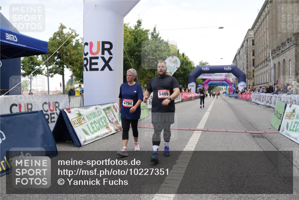 06.09.2026 - CURREX Alsterlauf Yannick Fuchs http://msf.ph/oto/10227351 06.09.2026 10:25:54 Ziel 2635, 2636, 3297, 4258, 4794, 5083, 5409, 6252, 6325 meine-sportfotos.de