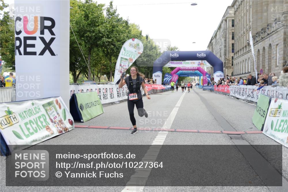 06.09.2026 - CURREX Alsterlauf Yannick Fuchs http://msf.ph/oto/10227364 06.09.2026 10:25:58 Ziel 3297, 4794, 5083, 5409 meine-sportfotos.de