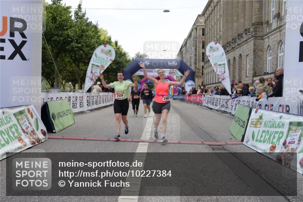 06.09.2026 - CURREX Alsterlauf Yannick Fuchs http://msf.ph/oto/10227384 06.09.2026 10:26:11 Ziel 2439, 2468, 4170 meine-sportfotos.de