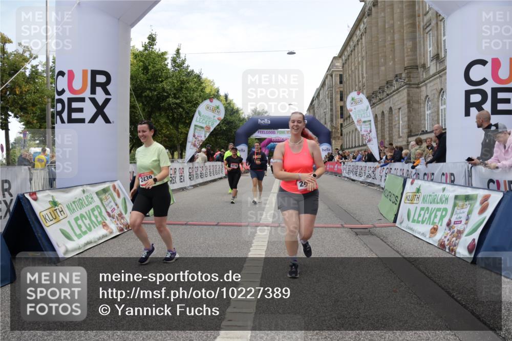 06.09.2026 - CURREX Alsterlauf Yannick Fuchs http://msf.ph/oto/10227389 06.09.2026 10:26:13 Ziel 2439, 2468, 4170, 5944 meine-sportfotos.de