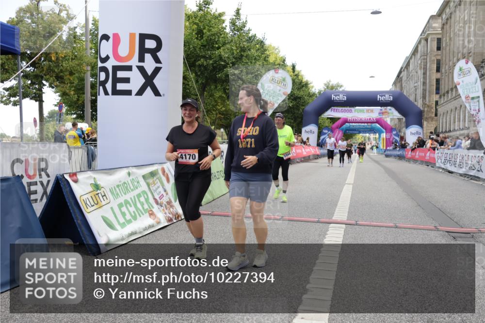 06.09.2026 - CURREX Alsterlauf Yannick Fuchs http://msf.ph/oto/10227394 06.09.2026 10:26:15 Ziel 2439, 2468, 4170, 5944 meine-sportfotos.de