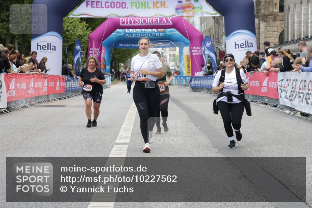 06.09.2026 - CURREX Alsterlauf Yannick Fuchs http://msf.ph/oto/10227562 06.09.2026 10:27:42 Ziel 3070, 4307, 4544, 5478, 8053 meine-sportfotos.de