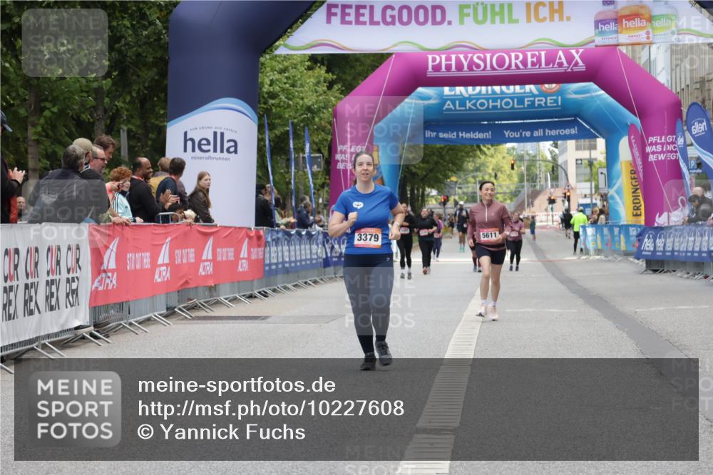 06.09.2026 - CURREX Alsterlauf Yannick Fuchs http://msf.ph/oto/10227608 06.09.2026 10:27:59 Ziel 3054, 3379, 4214, 4351 meine-sportfotos.de