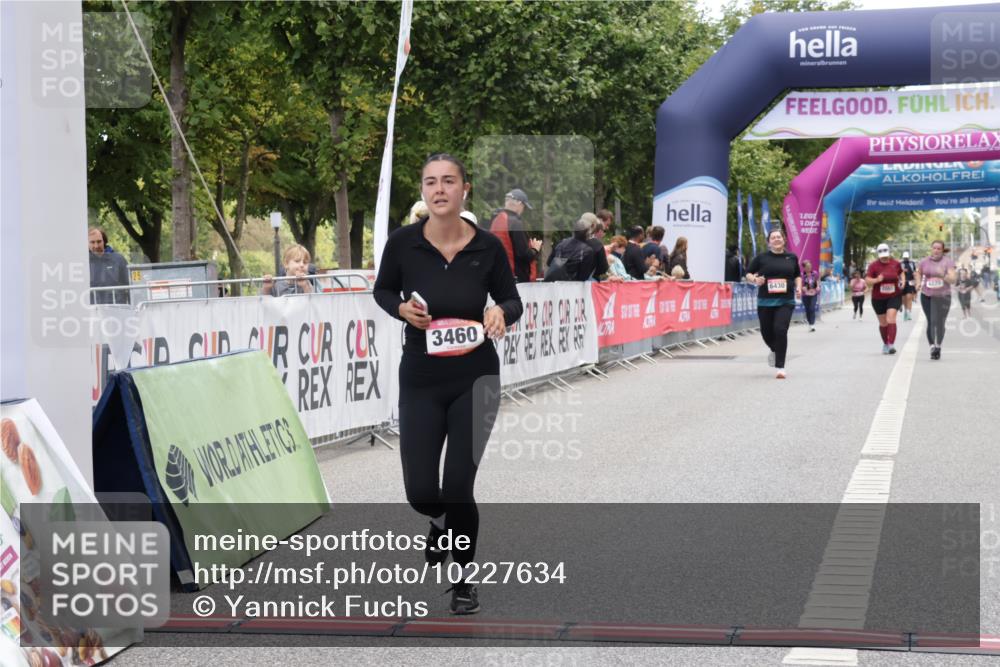 06.09.2026 - CURREX Alsterlauf Yannick Fuchs http://msf.ph/oto/10227634 06.09.2026 10:28:18 Ziel 3460 meine-sportfotos.de