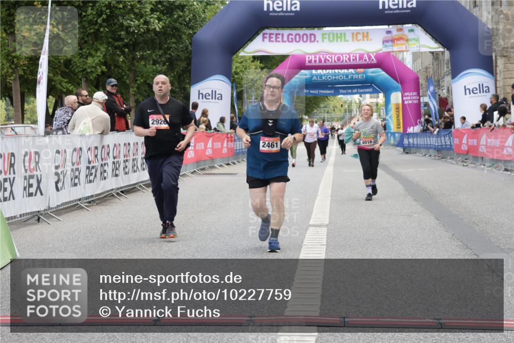 06.09.2026 - CURREX Alsterlauf Yannick Fuchs http://msf.ph/oto/10227759 06.09.2026 10:29:41 Ziel 2461, 2926, 4417 meine-sportfotos.de