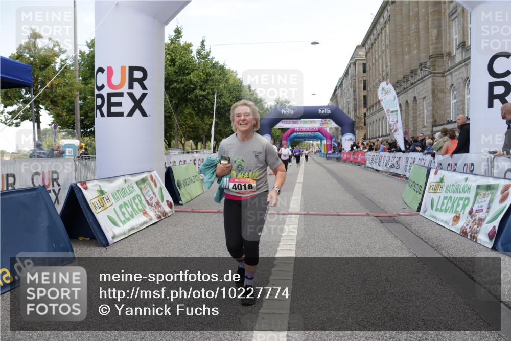 06.09.2026 - CURREX Alsterlauf Yannick Fuchs http://msf.ph/oto/10227774 06.09.2026 10:29:49 Ziel 2461, 2926, 4018 meine-sportfotos.de