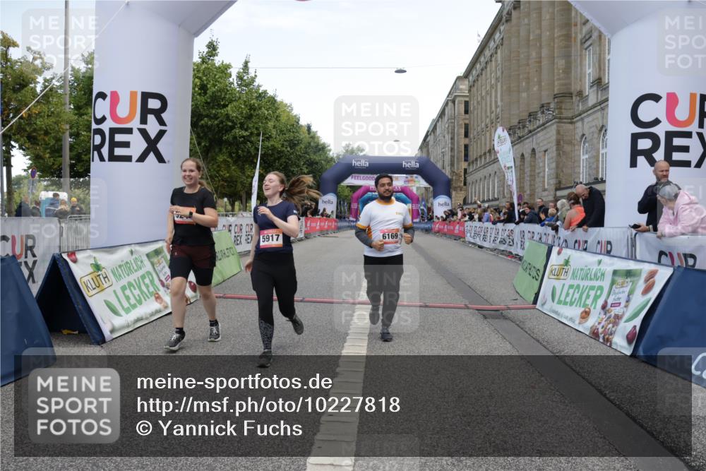 06.09.2026 - CURREX Alsterlauf Yannick Fuchs http://msf.ph/oto/10227818 06.09.2026 10:30:10 Ziel 2508, 4917, 5244, 5917, 6169 meine-sportfotos.de