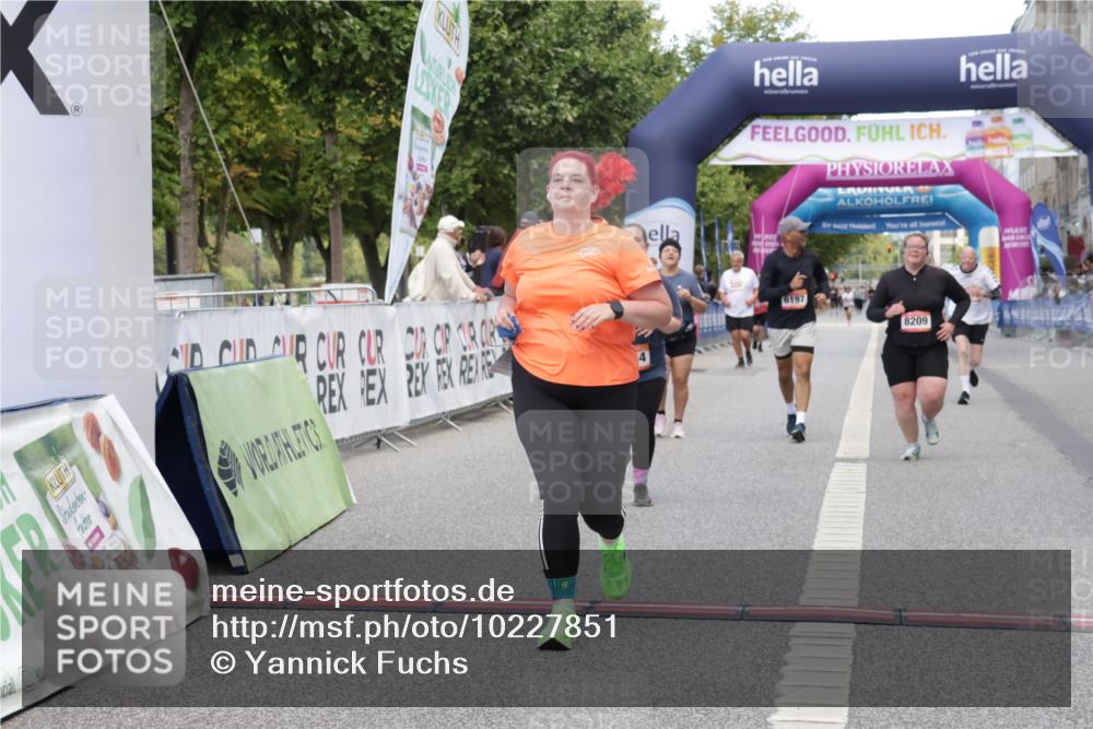 06.09.2026 - CURREX Alsterlauf Yannick Fuchs http://msf.ph/oto/10227851 06.09.2026 10:30:51 Ziel 2444, 3676, 4024, 4026, 4853, 6195, 6197, 8209 meine-sportfotos.de
