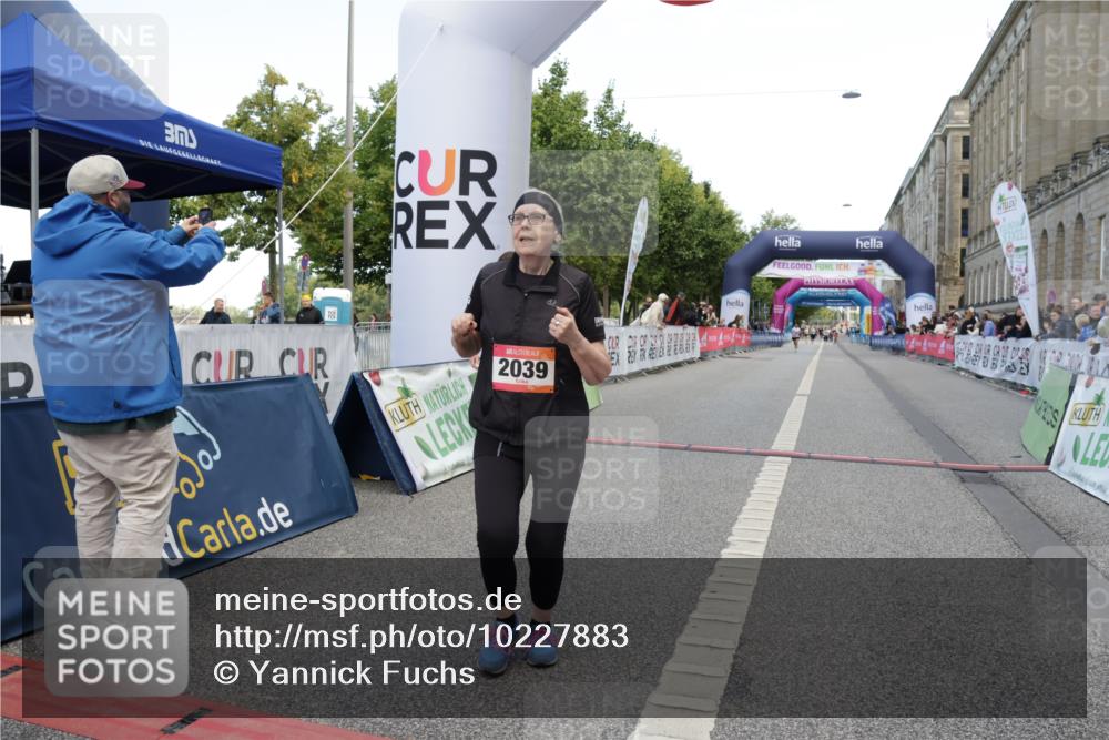 06.09.2026 - CURREX Alsterlauf Yannick Fuchs http://msf.ph/oto/10227883 06.09.2026 10:31:07 Ziel 2039, 2409, 4420, 4773 meine-sportfotos.de