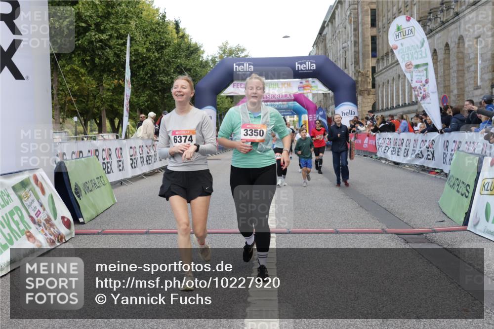 06.09.2026 - CURREX Alsterlauf Yannick Fuchs http://msf.ph/oto/10227920 06.09.2026 10:31:43 Ziel 3350, 3936, 3937, 5368, 5907, 6374, 8033 meine-sportfotos.de