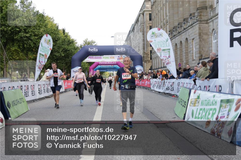 06.09.2026 - CURREX Alsterlauf Yannick Fuchs http://msf.ph/oto/10227947 06.09.2026 10:31:57 Ziel 2753, 2756, 3387, 4338, 5437, 5574 meine-sportfotos.de