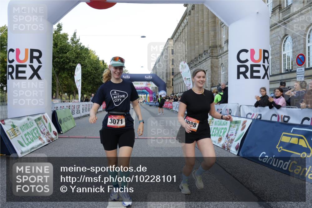 06.09.2026 - CURREX Alsterlauf Yannick Fuchs http://msf.ph/oto/10228101 06.09.2026 10:34:24 Ziel 3071, 3088 meine-sportfotos.de