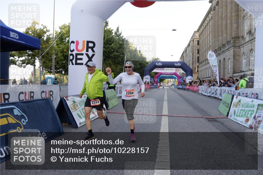 06.09.2026 - CURREX Alsterlauf Yannick Fuchs http://msf.ph/oto/10228157 06.09.2026 10:35:53 Ziel 2204, 2333 meine-sportfotos.de