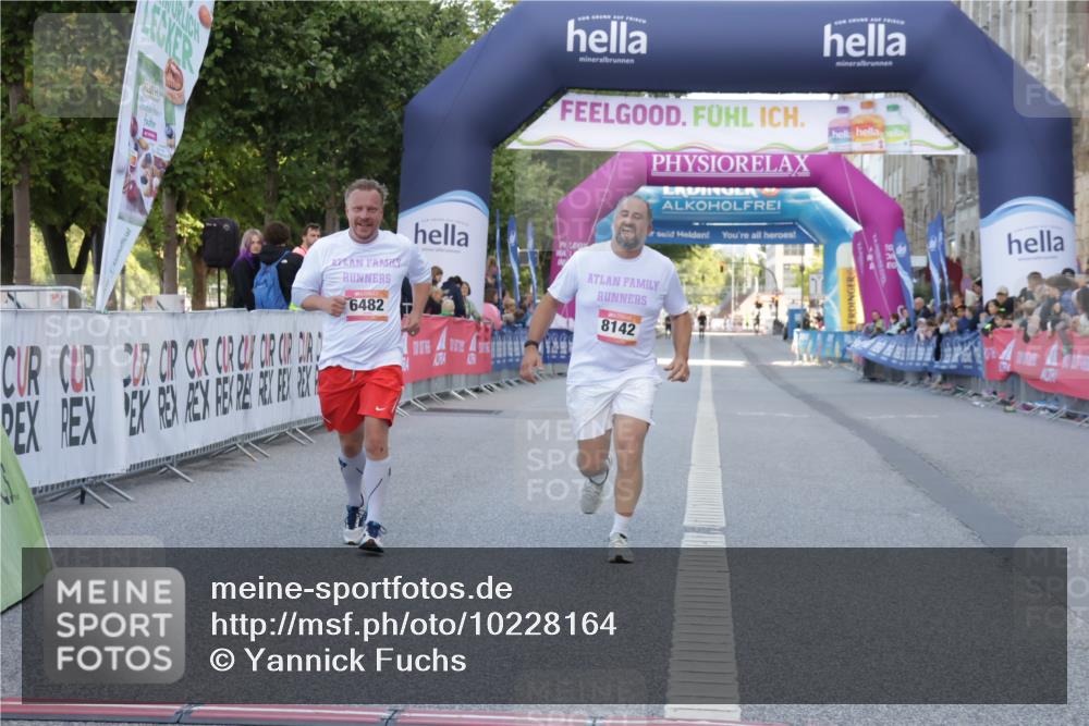 06.09.2026 - CURREX Alsterlauf Yannick Fuchs http://msf.ph/oto/10228164 06.09.2026 10:36:09 Ziel 6482, 8142 meine-sportfotos.de